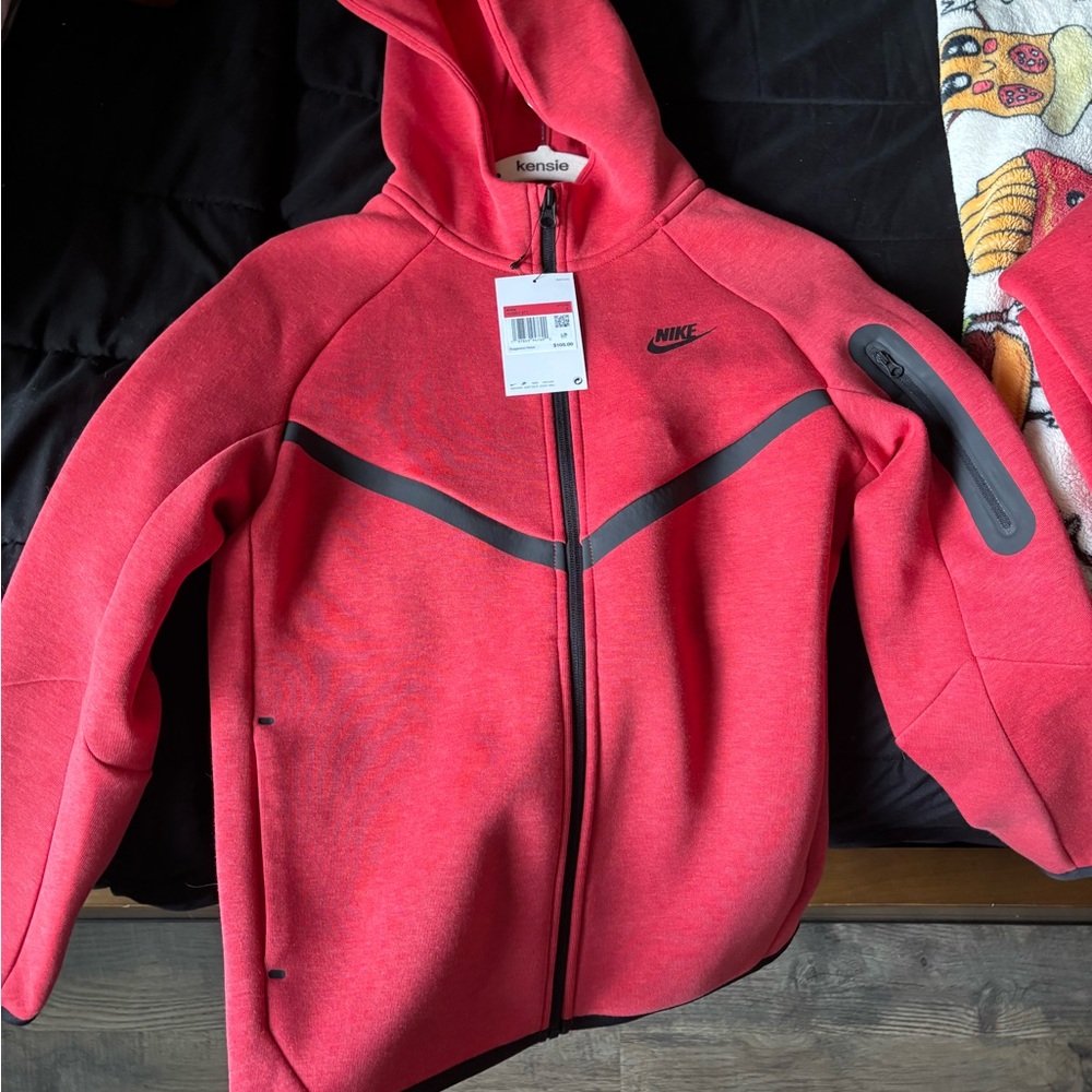 Boys Nike tech